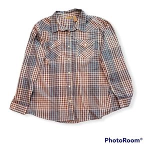 Xxl pearl snap long sleeve purple and blue Wrangler shirt.